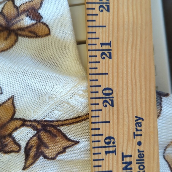Fall Sweater in brown fall flowers Sz‎ Large - Picture 12 of 12